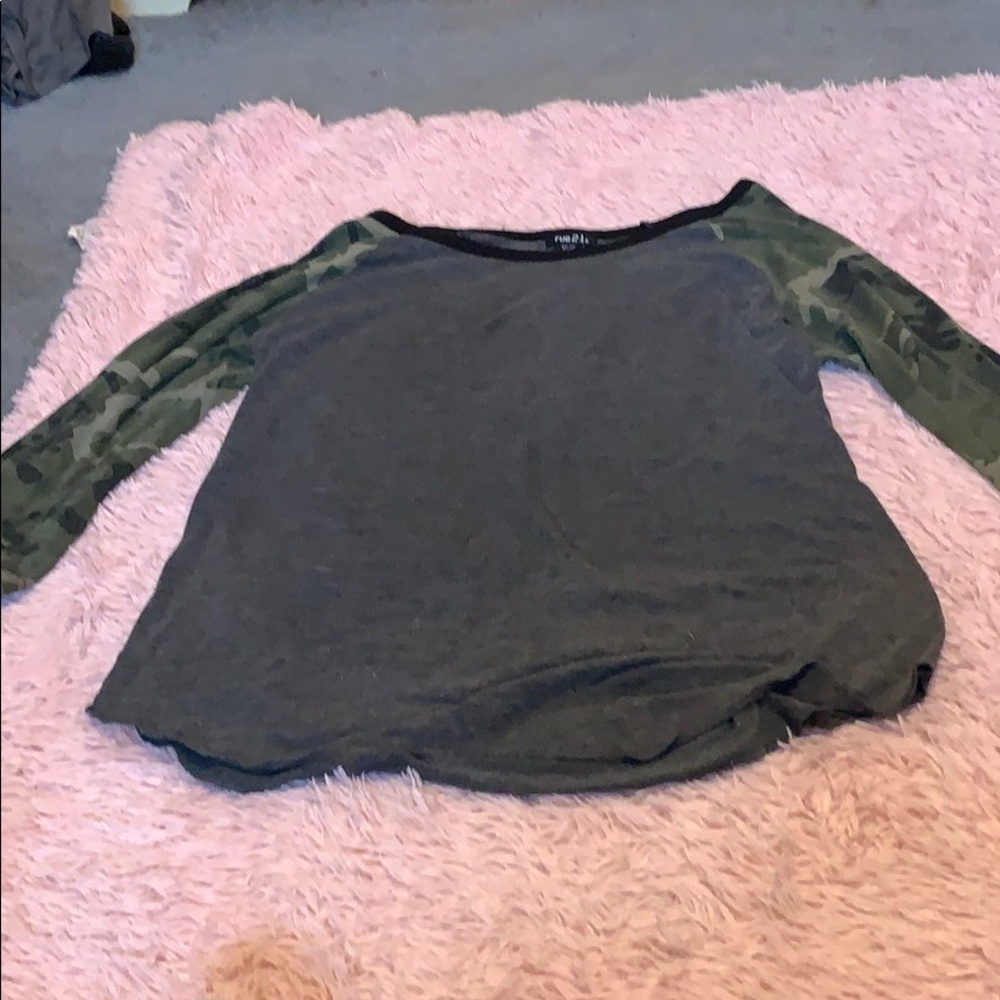 Long sleeve shirt